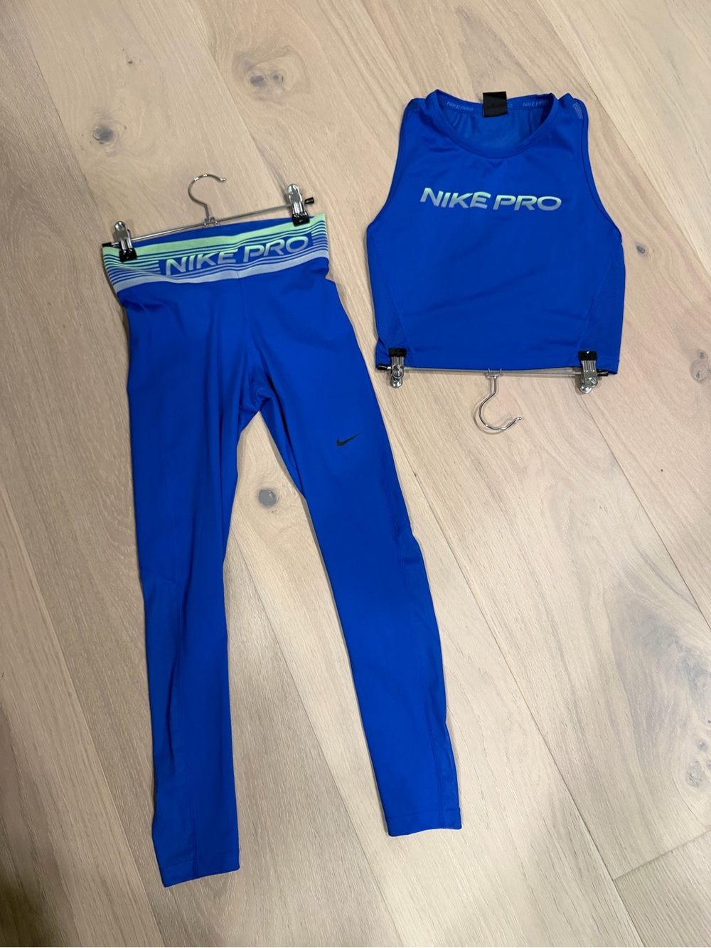 NIKE PRO active set